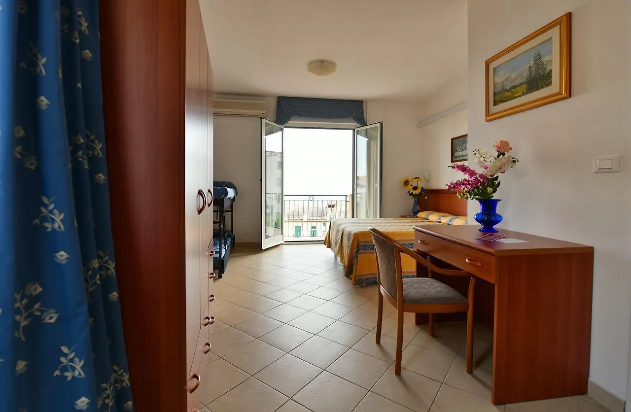 Hotel Germani Varazze 2*,